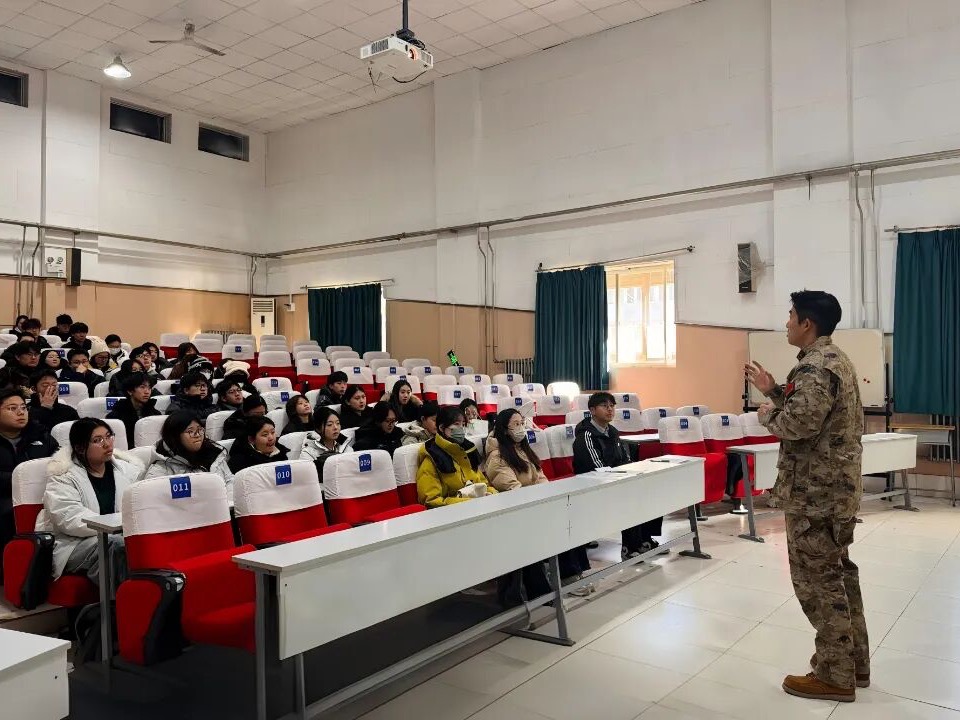 征兵宣传月 政策咨询周 | “我为基层办实事”校人民武装部开展征兵宣传系列活动