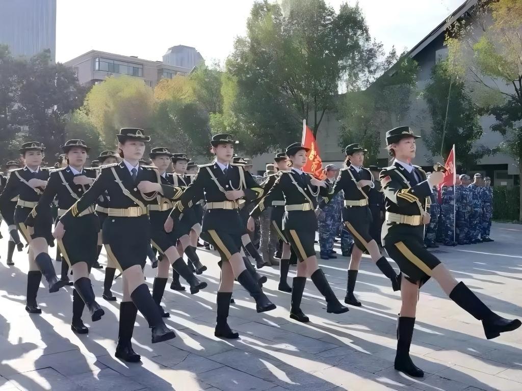 迷彩青春｜国旗护卫队：行以热血，铸以忠诚