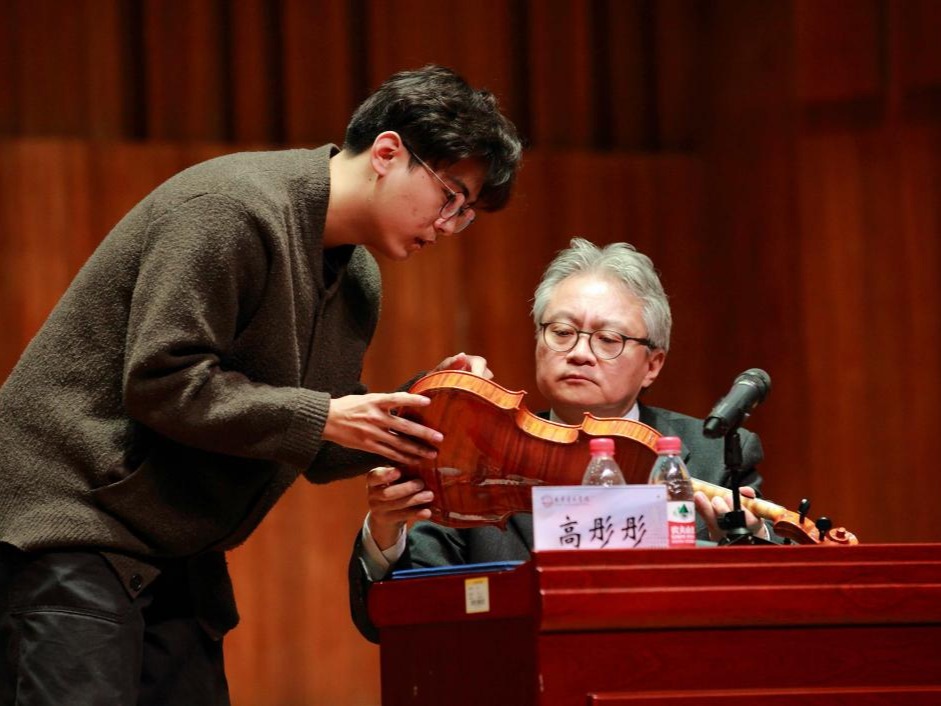 “天音精品课大讲堂”精彩开讲 提琴制作大师高彤彤受聘客座教授并讲授大师课