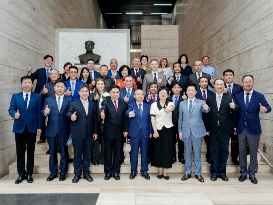 “上合之约”人文交流研讨会在我校成功举办