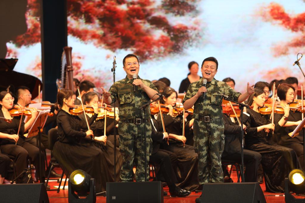 张伟、李清资2 张伟、李清资2