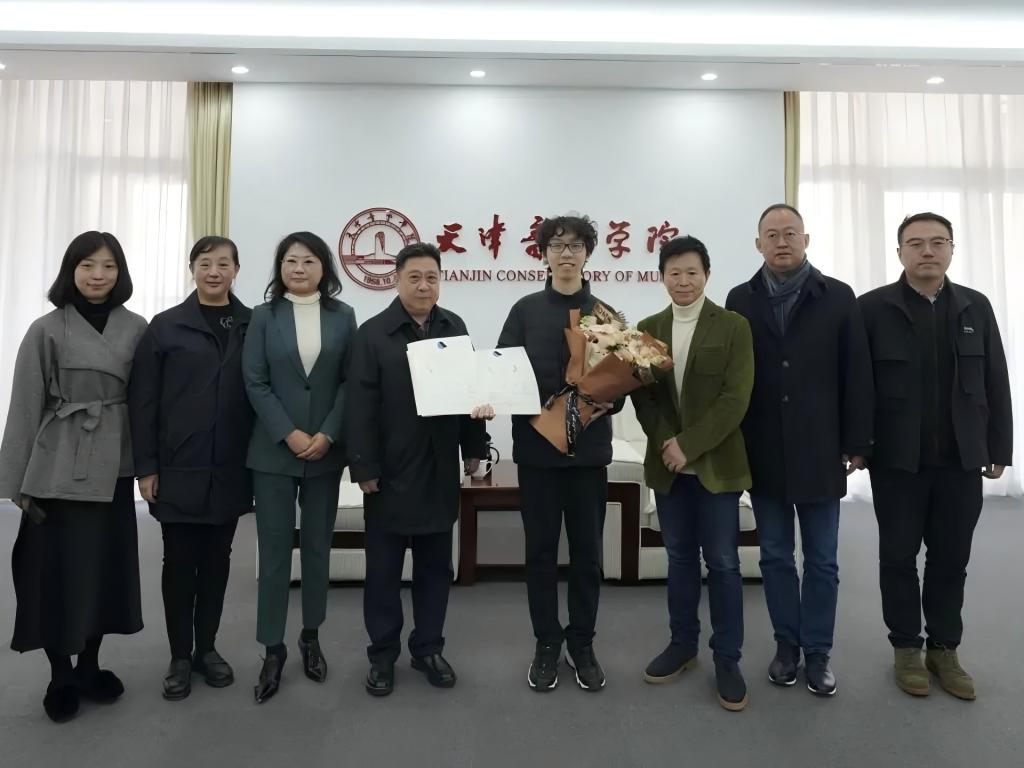 荣耀见证！天音领导亲切接见获奖学子李天佑