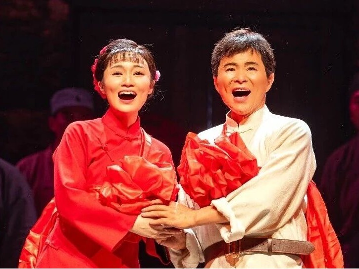央媒关注 | 七十载经典赴鹭岛！光明日报聚焦天音版《小二黑结婚》亮相第六届中国歌剧节