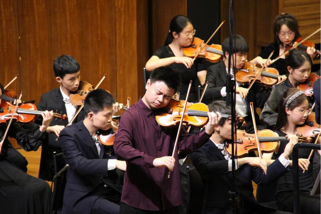 天津音乐学院建校65周年系列学术活动——王耀漳小提琴独奏音乐会成功举办