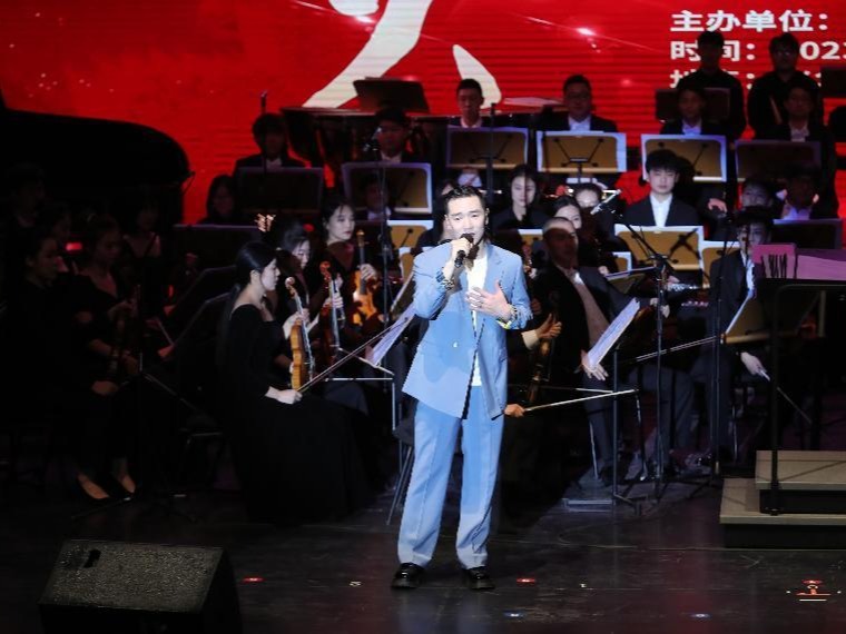青年歌手王琪与天津音乐学生师生分享《可可托海的牧羊人》创作灵感