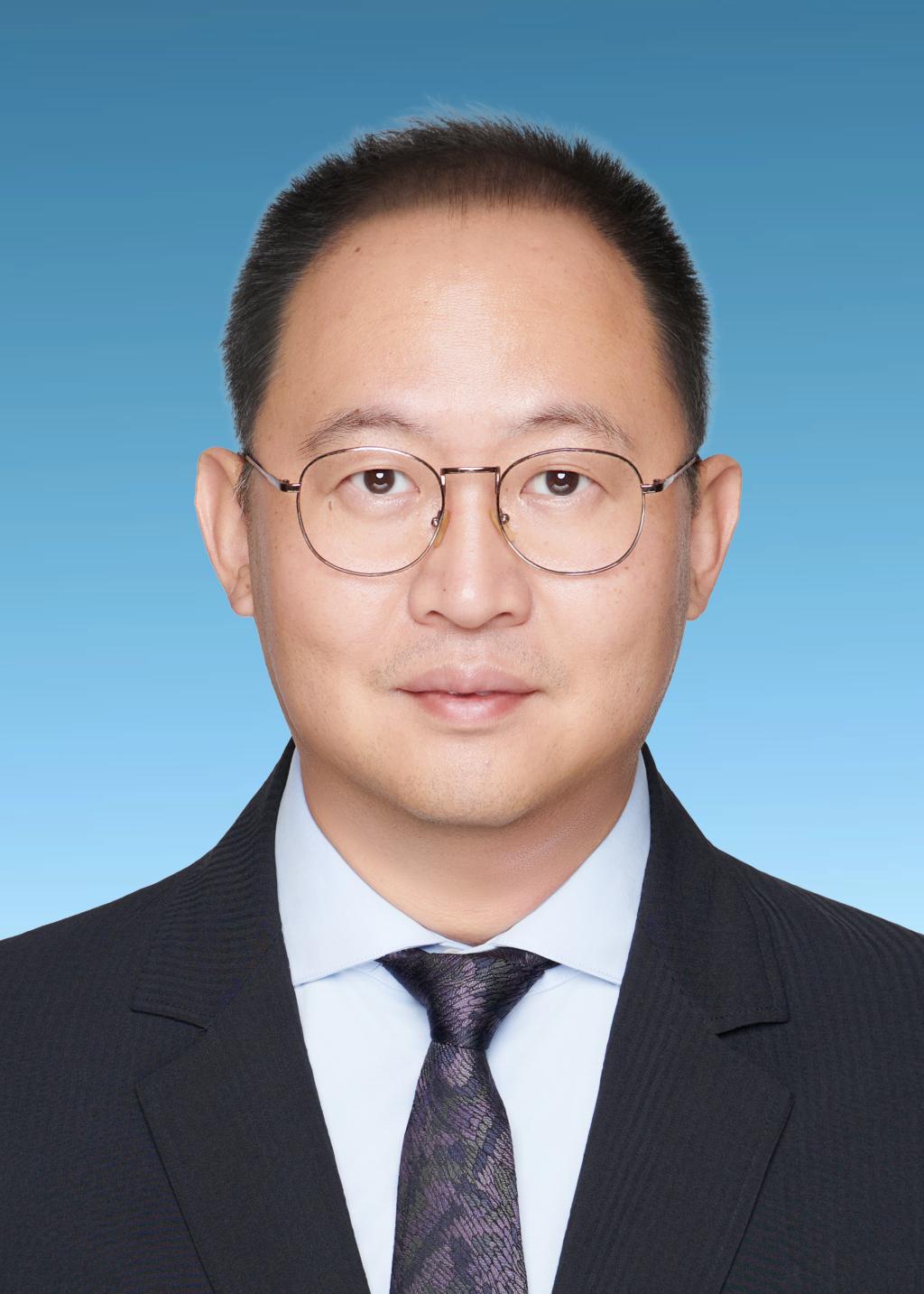 党委常委、副院长 王绍武