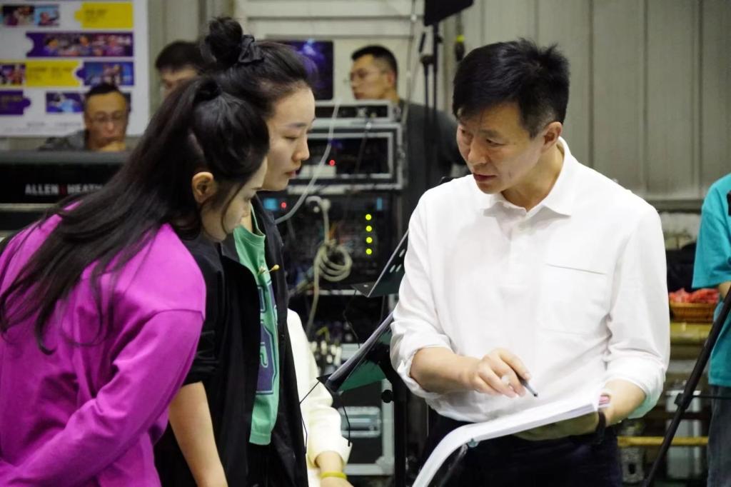 探班现场丨天津音乐学院版民族歌剧《二泉》完成戏剧细排，正式进入演员合乐阶段