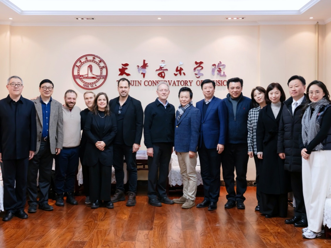 美国华盛顿大学音乐学院代表团一行访问我校