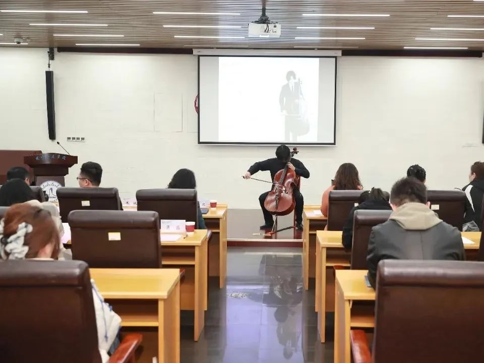 将舞台化作“立体简历” 天津音乐学院2025届毕业生首场“音乐会式”招聘会成功举办