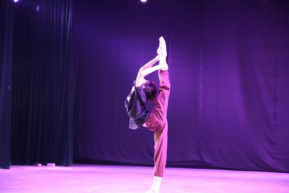说明: CO6A5714