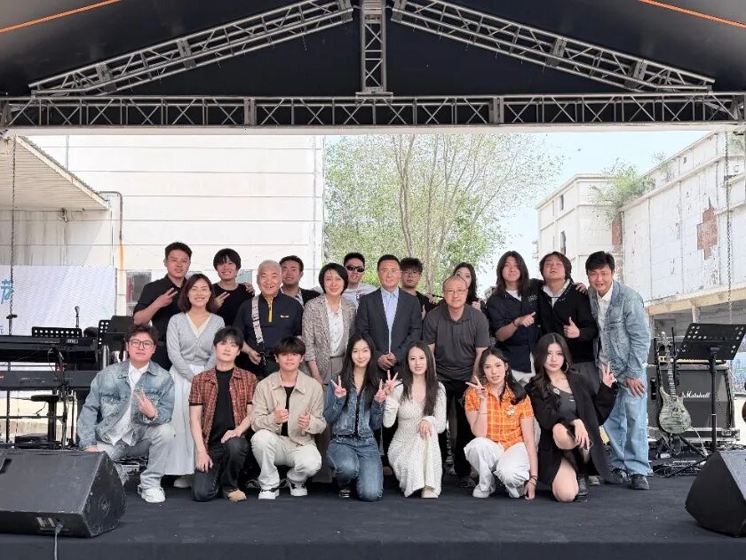 现代音乐专业师生亮相“一冷天音艺库”音乐节——以实战演出深化校企合作 助力文化产业扎根津门
