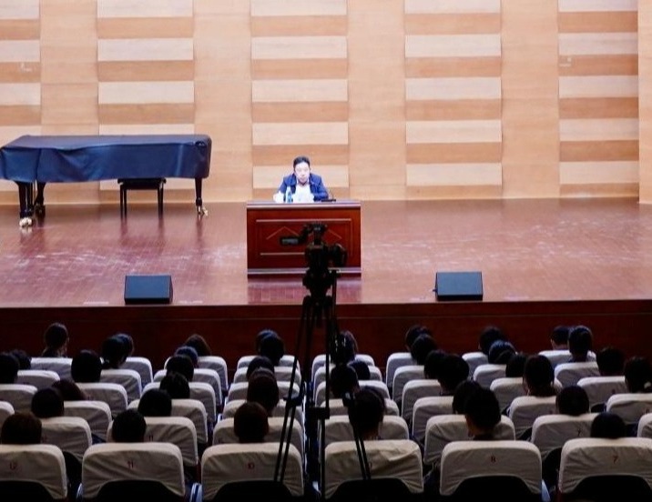 牢记嘱托，接续奋进！校党委书记王欢为2024级新生讲授“开学第一课”