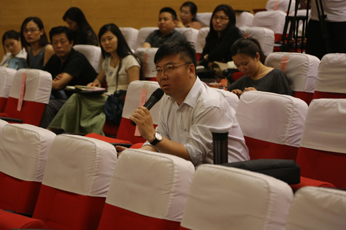 天津音乐学院艺术管理系教授韩晓波与嘉宾交流
